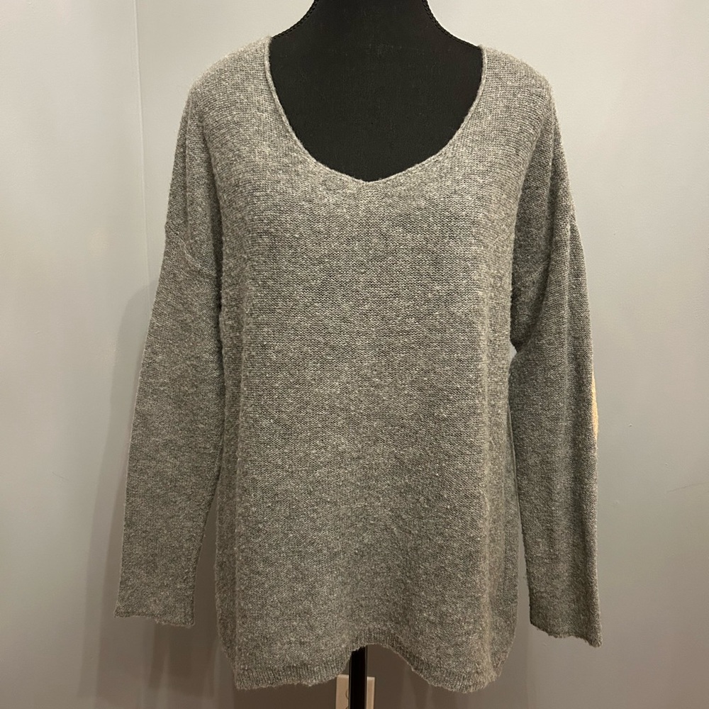 GAP Wool Blend Long Gray Sweater With Tan Elbow Patches, size L